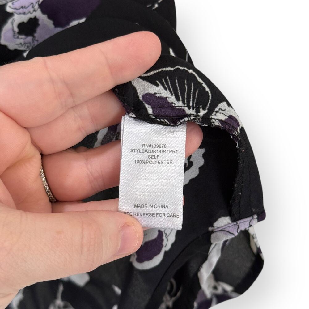 DR2 Black Purple Floral Chiffon Blouse M V-Neck Cap Sleeve Sheer Top Office - Picture 3 of 8